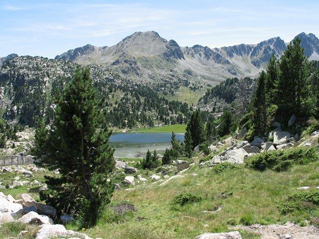 Belle vue d'un lac