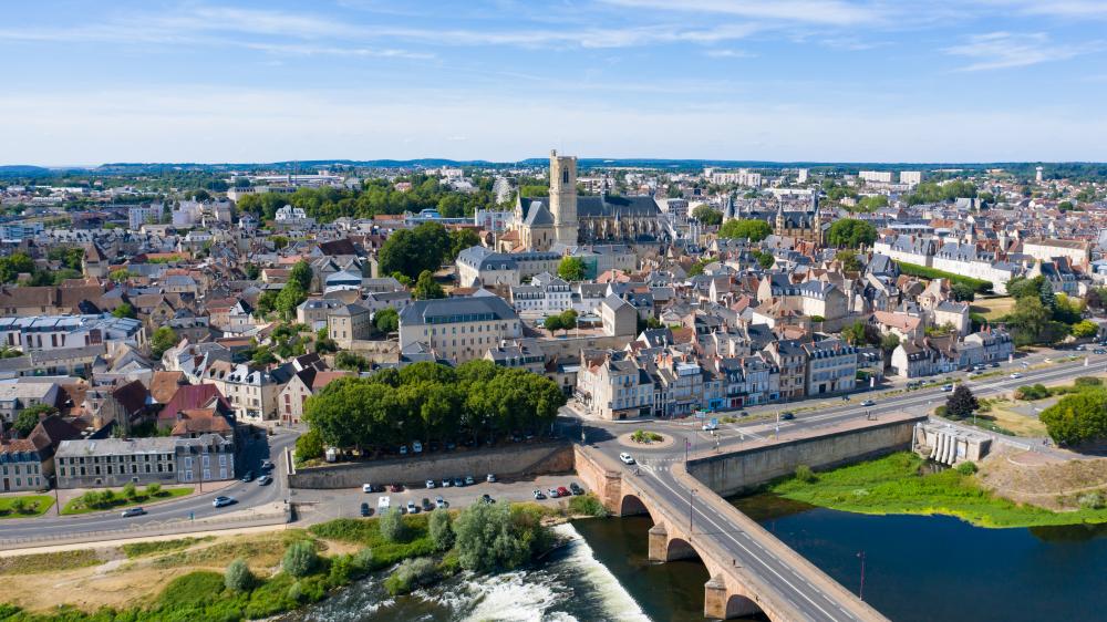 Nevers: illustration