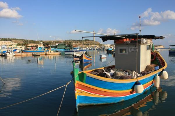 Bateau au mouillage à Malte