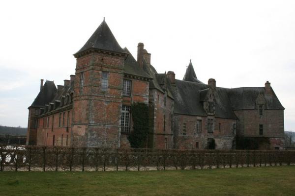 Le château de Carrouges, datant du 14ème ciècle