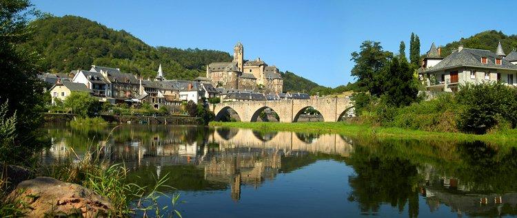 Un etang dans le Cantal