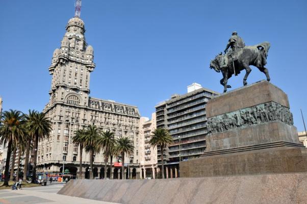 Palacio salvo, Montevideo, Uruguay