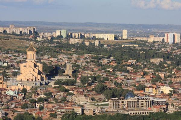 Vue aérienne de T'bilisi, capitale de la Géorgie