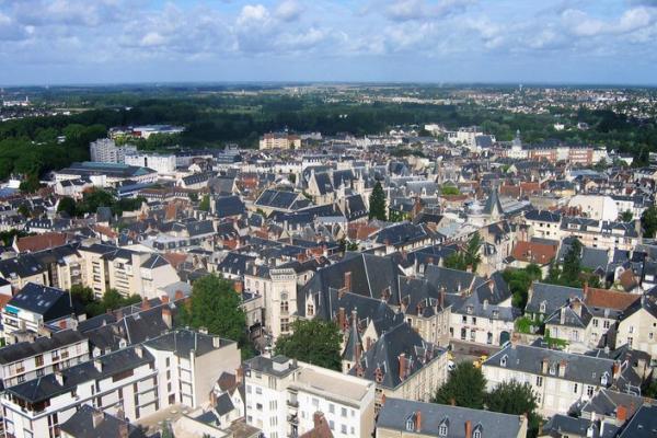 La ville de Bourges, célèbre pour le printemps de Bourges