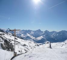 Ciel et montagnes autour des Alpes d'Huez