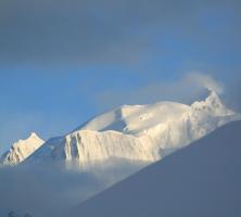 Le vent balaye la montagne
