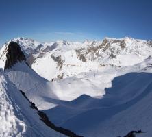 Vue sur les pistes skiables des Angles