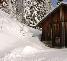 Chalet sous la neige près des Gets