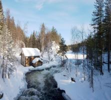 Chalet au bord d'un cours d'eau près des Menuires