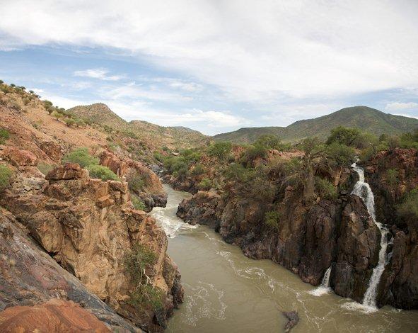 Les chutes Epupa de la rivère Kunene