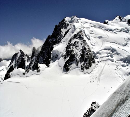 Montagne sous la neige
