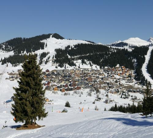 Vue sur la station des Saisies